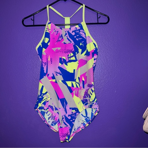 Nike Girl's Drift Graffiti T-Back Swimsuit Fuchsia Blast, 16 - Picture 2 of 10